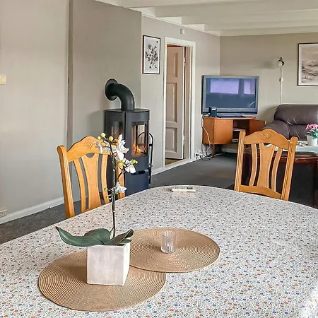 4 Bedroom Beautiful In Lindesnes * Lonestranda