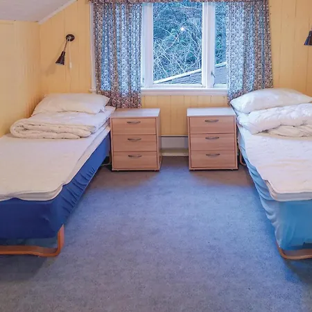 別荘 4 Bedroom Amazing Home In Lindesnes Homme