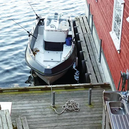 4 Bedroom Beautiful In Lindesnes Lonestranda